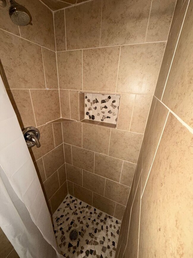 Building Photo - 5313 Carriage Ln