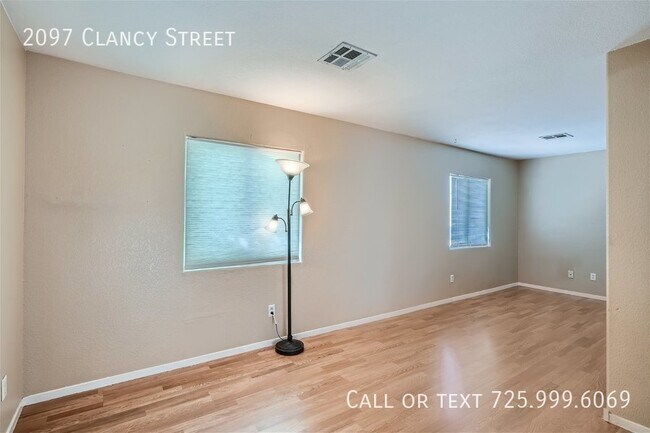Building Photo - Charming Wexford Village Home: Open Layout...