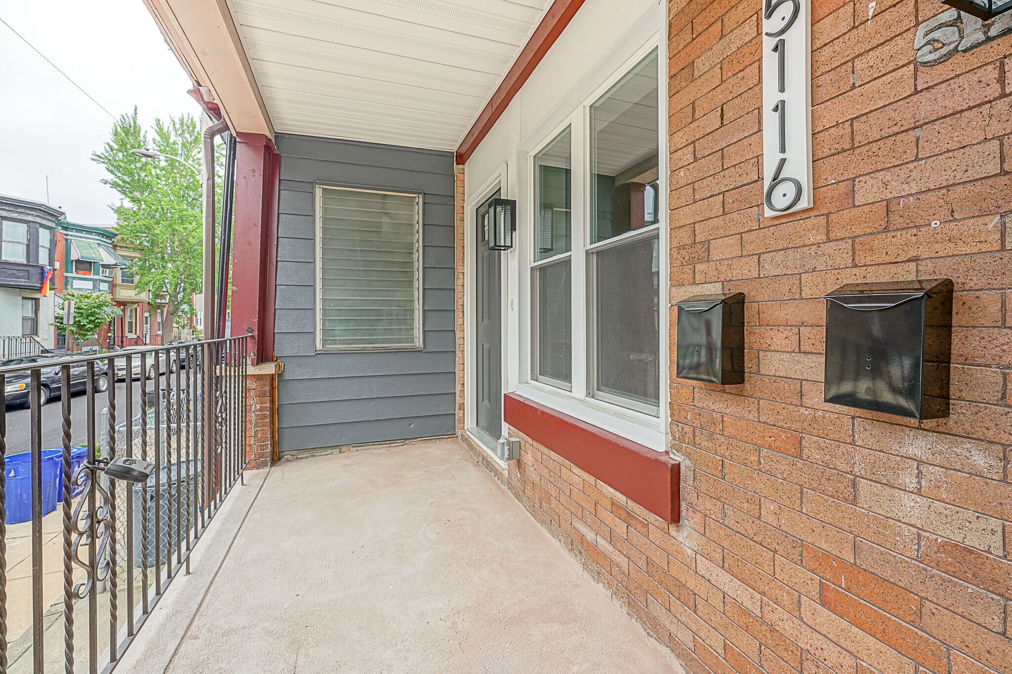Building Photo - 5116 Delancey St