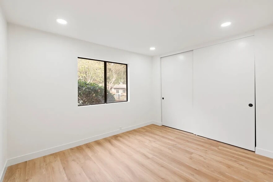 Building Photo - 6358 Rancho Mission Rd