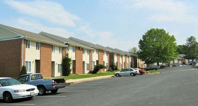 Primary Photo - Willow View Townhouses