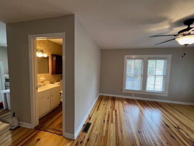 Building Photo - 1333 N Duval St