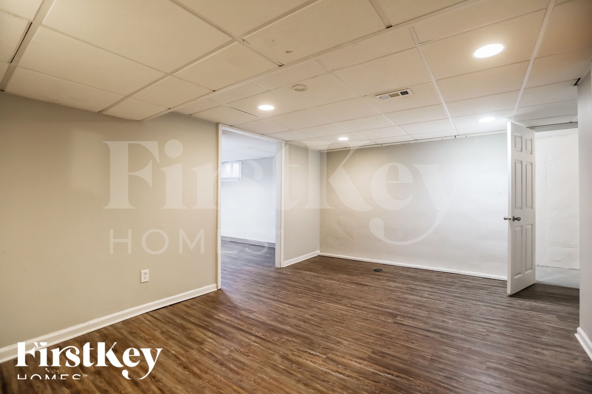 Building Photo - 10508 East 33rd Terrace S