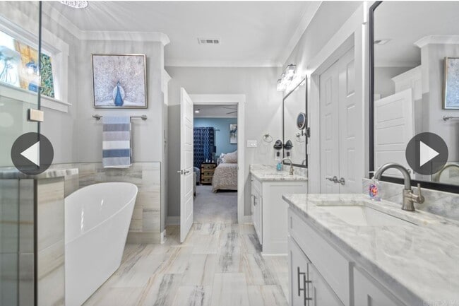 Building Photo - Gorgeous Home in Sherwood