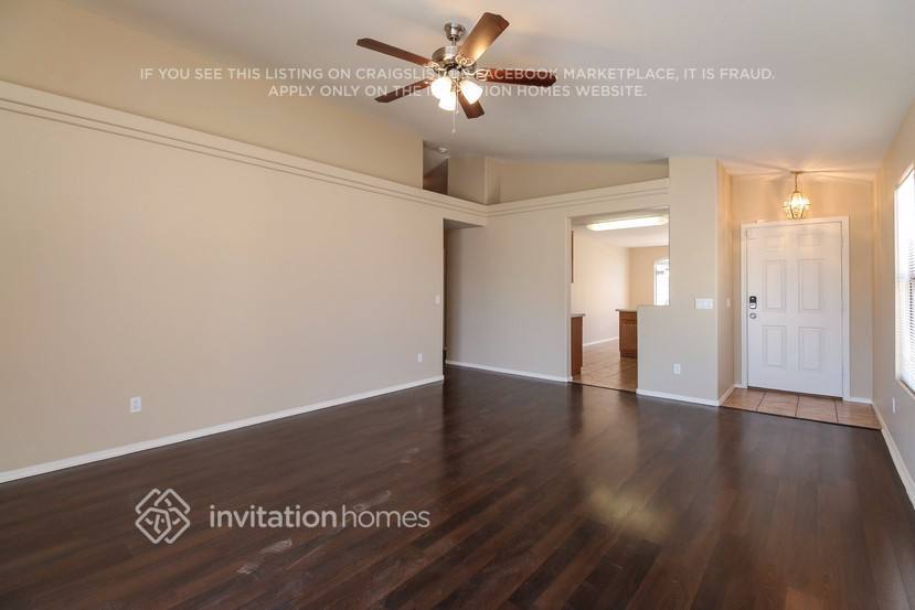Building Photo - 14313 N 125th Dr
