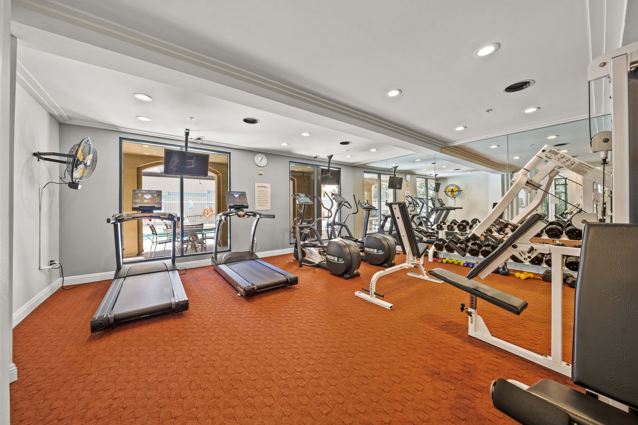 Building Photo - 2400 5Th Ave