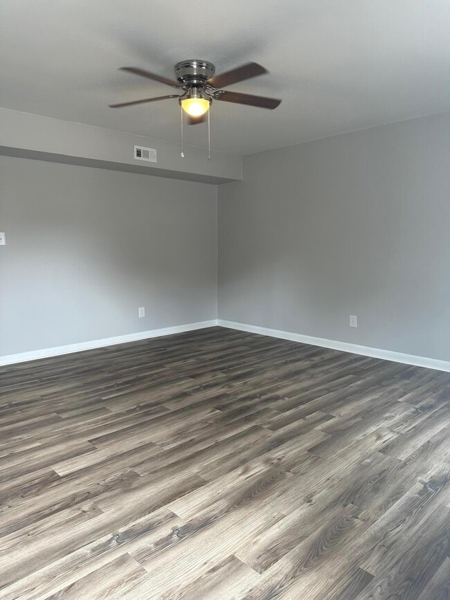 Building Photo - 4100 N Ocoee St