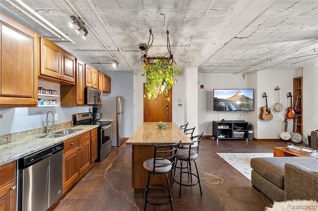 Building Photo - 78 Watson St