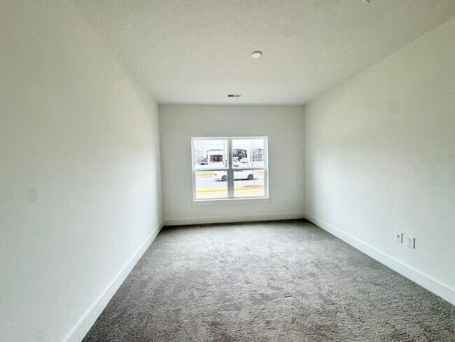 Building Photo - Beautiful NEW 2-Bed, 2- Bath Apartment in Rock Hill!