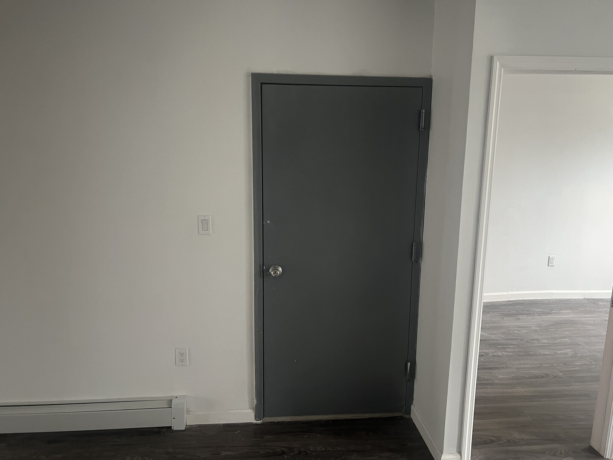 Access to the Apartment - 364 52nd St