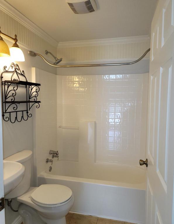 Building Photo - 18499 Shady Side Dr