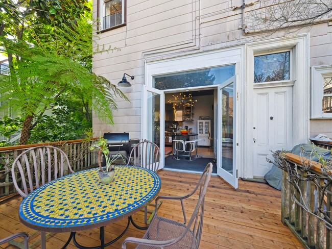 Building Photo - 760 Haight St