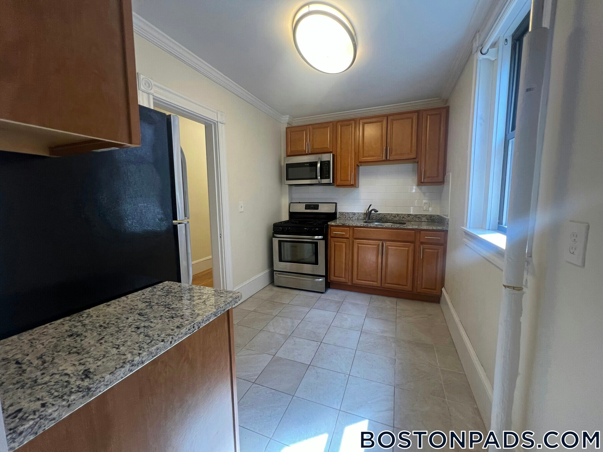 Building Photo - 143 Freeman St