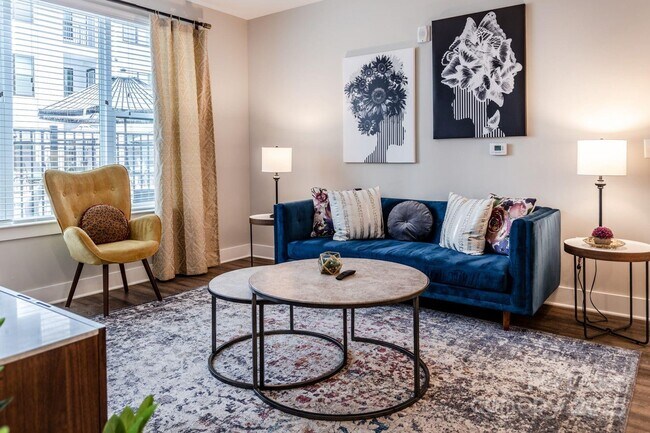 Building Photo - 101 W Morehead St