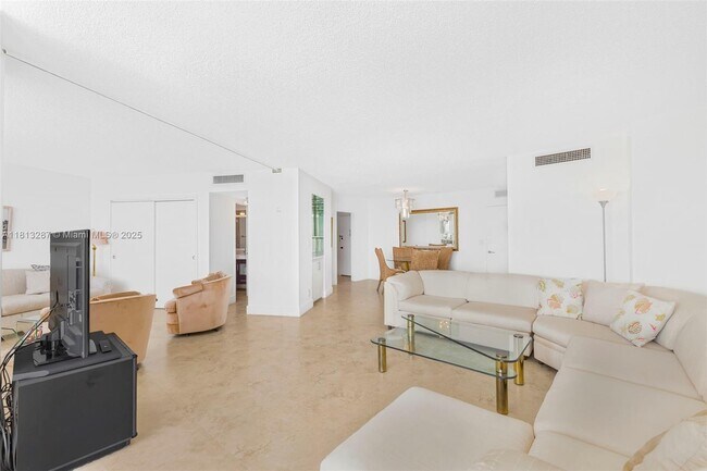 Building Photo - 3180 S Ocean Dr