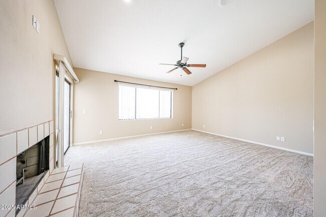Building Photo - 15704 Cholla Dr