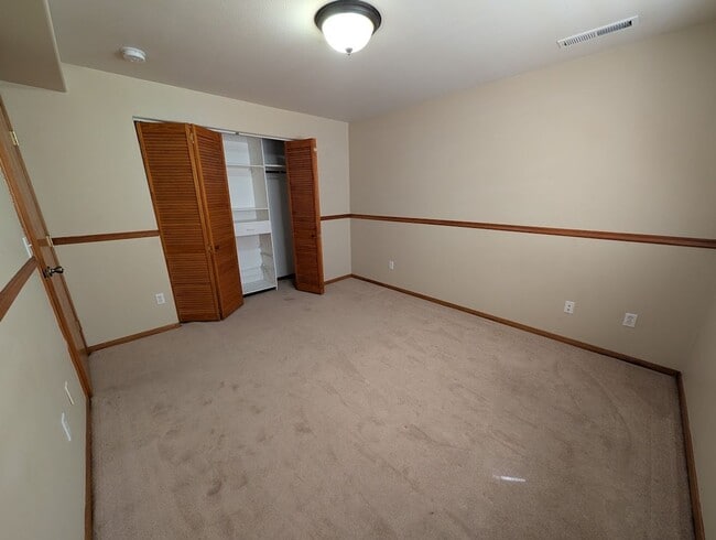 Building Photo - Gorgeous large Clarkston Heights duplex