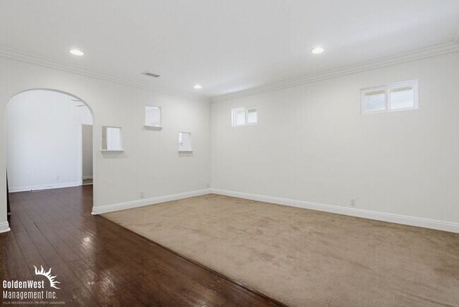 Building Photo - Spacious 3Bdm 2Ba Home Near Lake San Marcos!