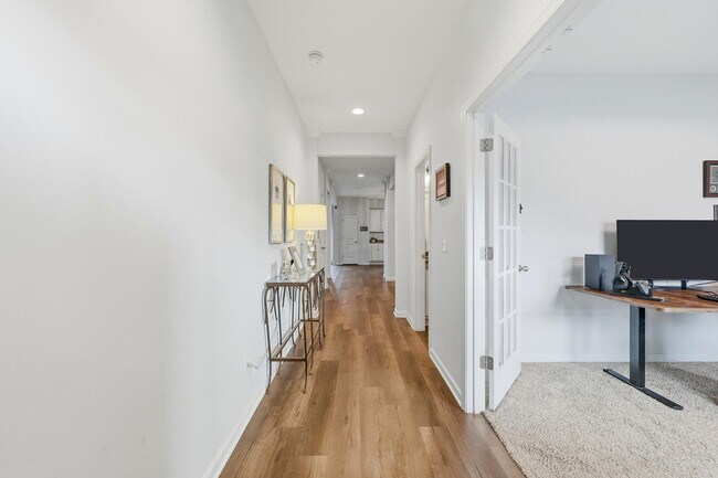 Building Photo - 397 Anmore Ct