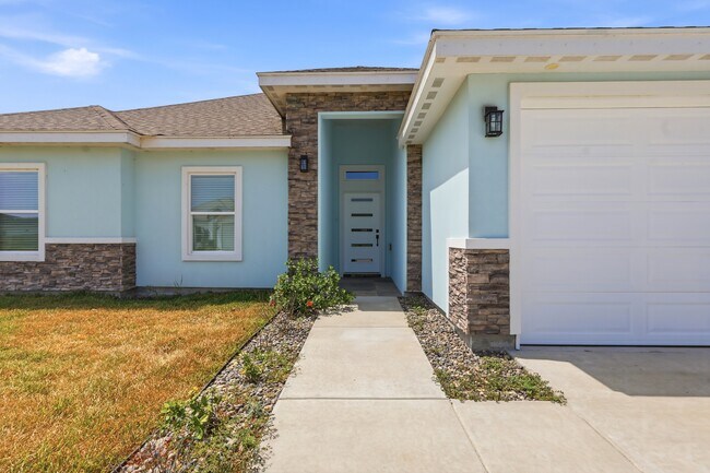 Building Photo - 208 Faith Dr