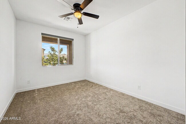 Building Photo - 17057 W Molly Ln