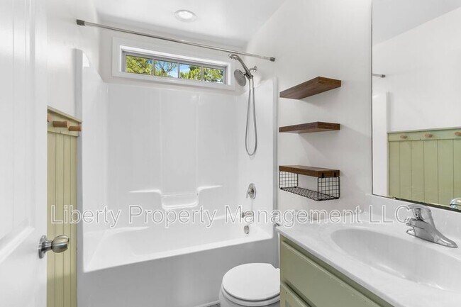 Building Photo - 69 Taplow Trail