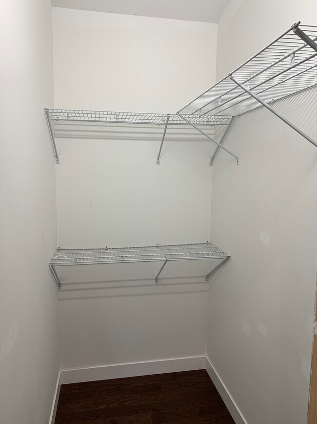 WALK-IN CLOSET - 713 Washington St