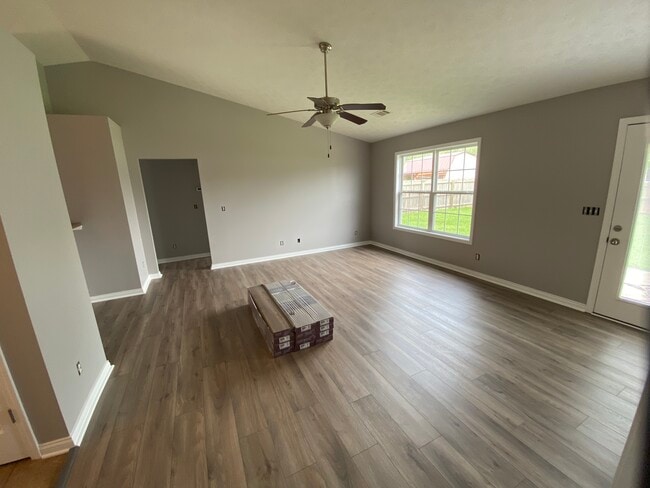 Building Photo - 4821 Wembley Way