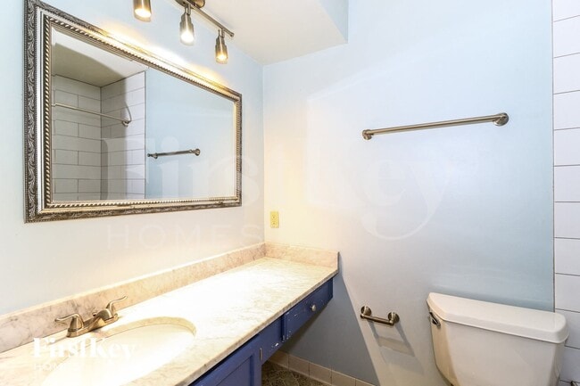 Building Photo - 8583 Grandbury Pl