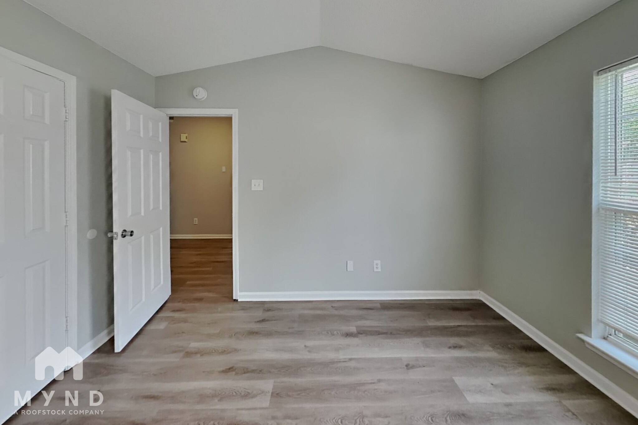 Building Photo - 6902 Kentucky Derby Dr