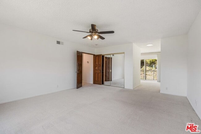 Building Photo - 1181 Somera Rd