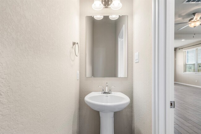 Building Photo - 5203 Pr Ter Ln