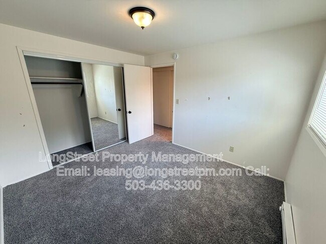 Building Photo - 2608 NW Tyler Ave