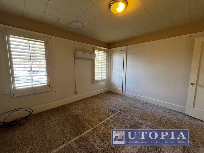 Building Photo - Charming 3 bedroom, 2 bathroom home in the...