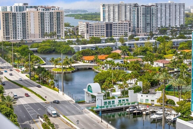 Building Photo - 16699 Collins Ave