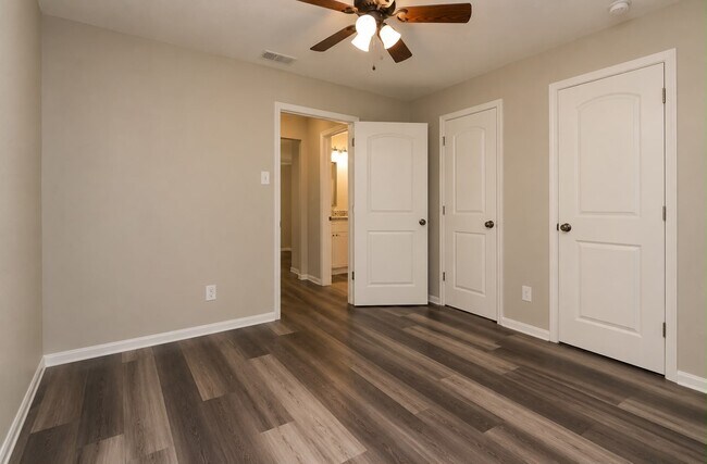 Building Photo - 3134 Sedgeborough Dr