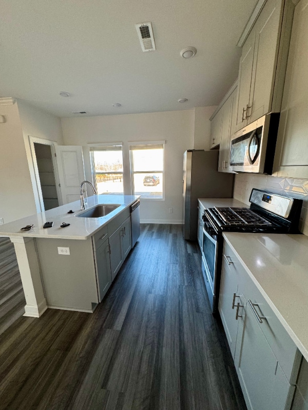 Building Photo - 4047 Armstrong Farm Dr