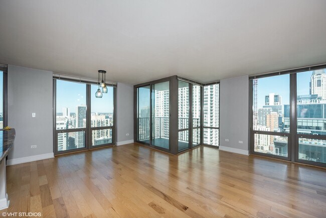 Building Photo - 2 E Erie St