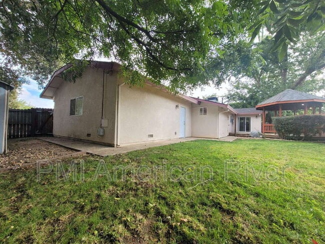 Building Photo - 7948 Glen Stone Ave