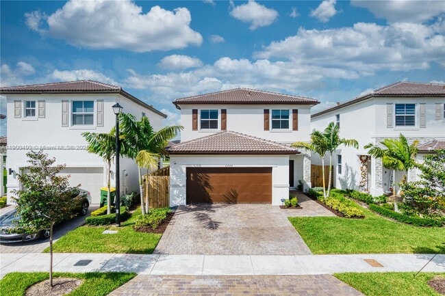 Building Photo - 2444 SE 24th Ave