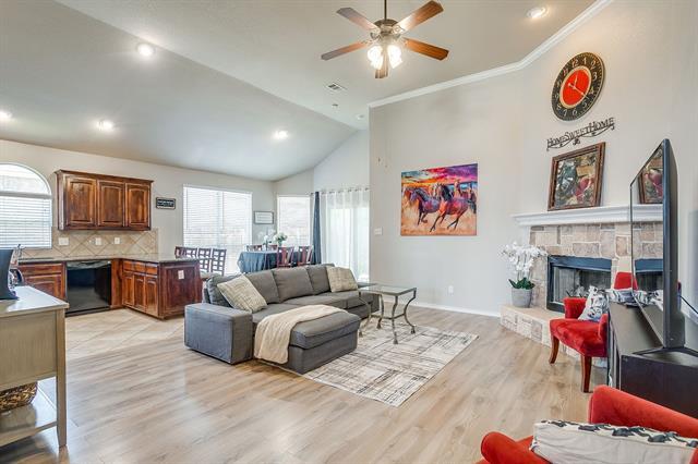 Building Photo - 2420 Priscella Dr