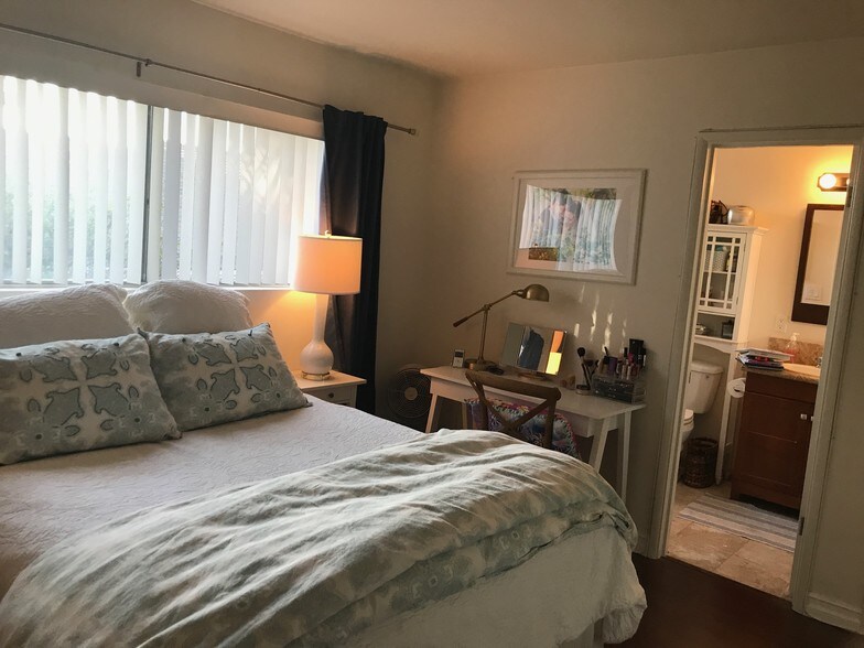 Building Photo - 1014 14th St