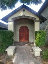 Building Photo - 406 Lillian Dr