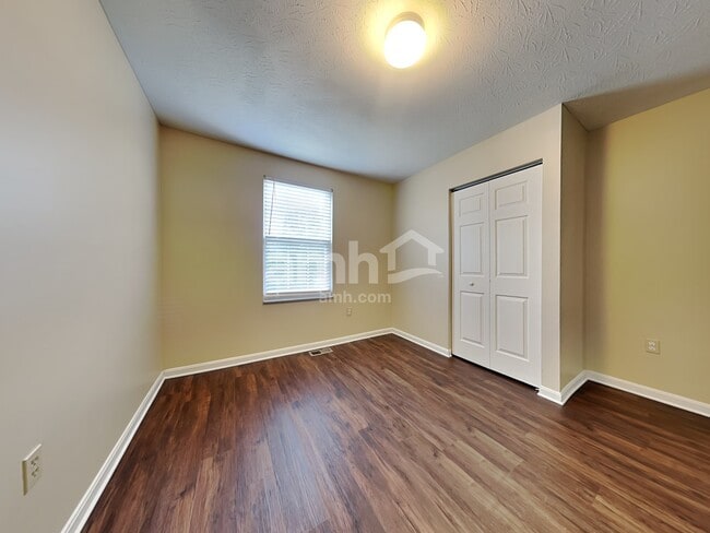 Building Photo - 1234 Nottingham Rd