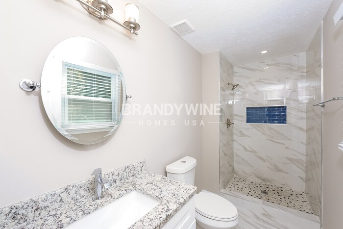 Building Photo - 100 Crawford Cir