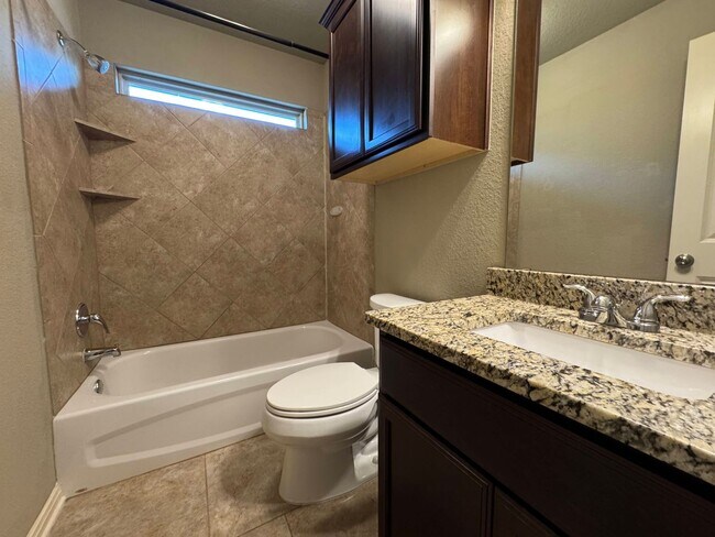 Building Photo - 4-Bedroom House for Rent in Killeen