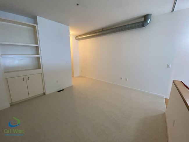 Building Photo - $3295.00 - Luxury 1/1.5 Santana Row with Bonus room