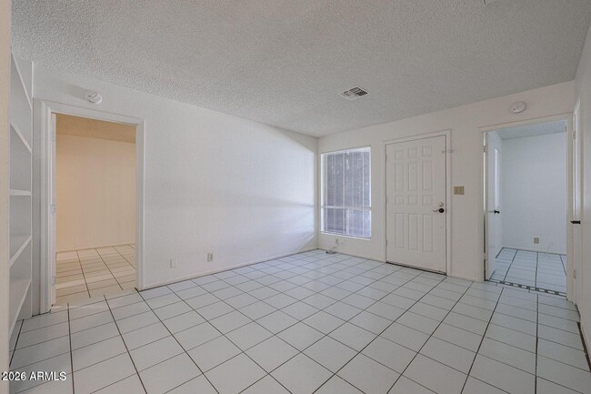 Building Photo - 9001 W Elm St