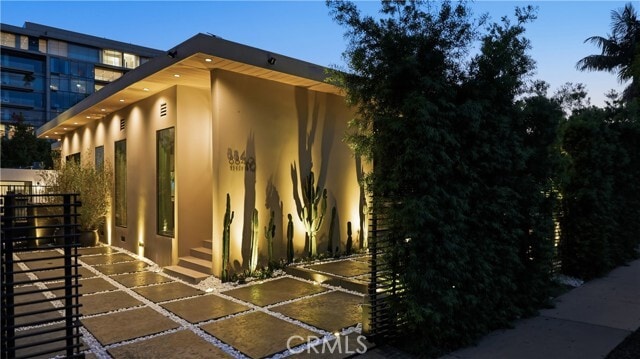 Building Photo - 8840 Ashcroft Ave