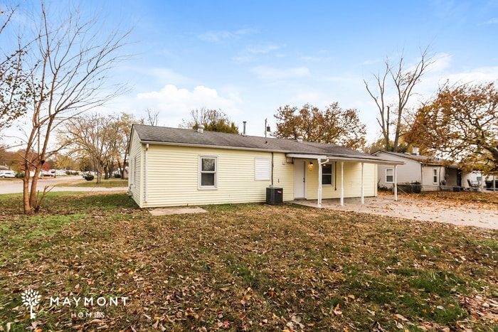 Building Photo - 4829 Weber Dr